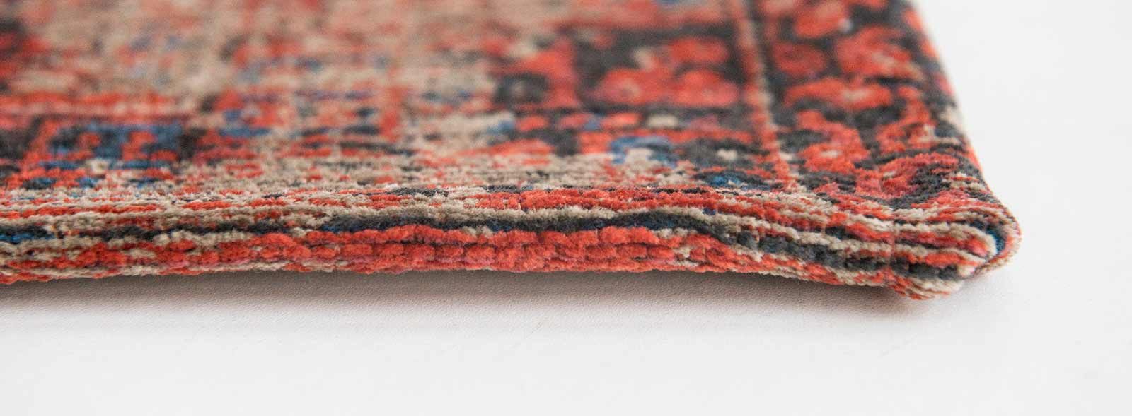 Louis De Poortere rug LX 8719 Antiquarian Antique Hadschlu 782 Red side